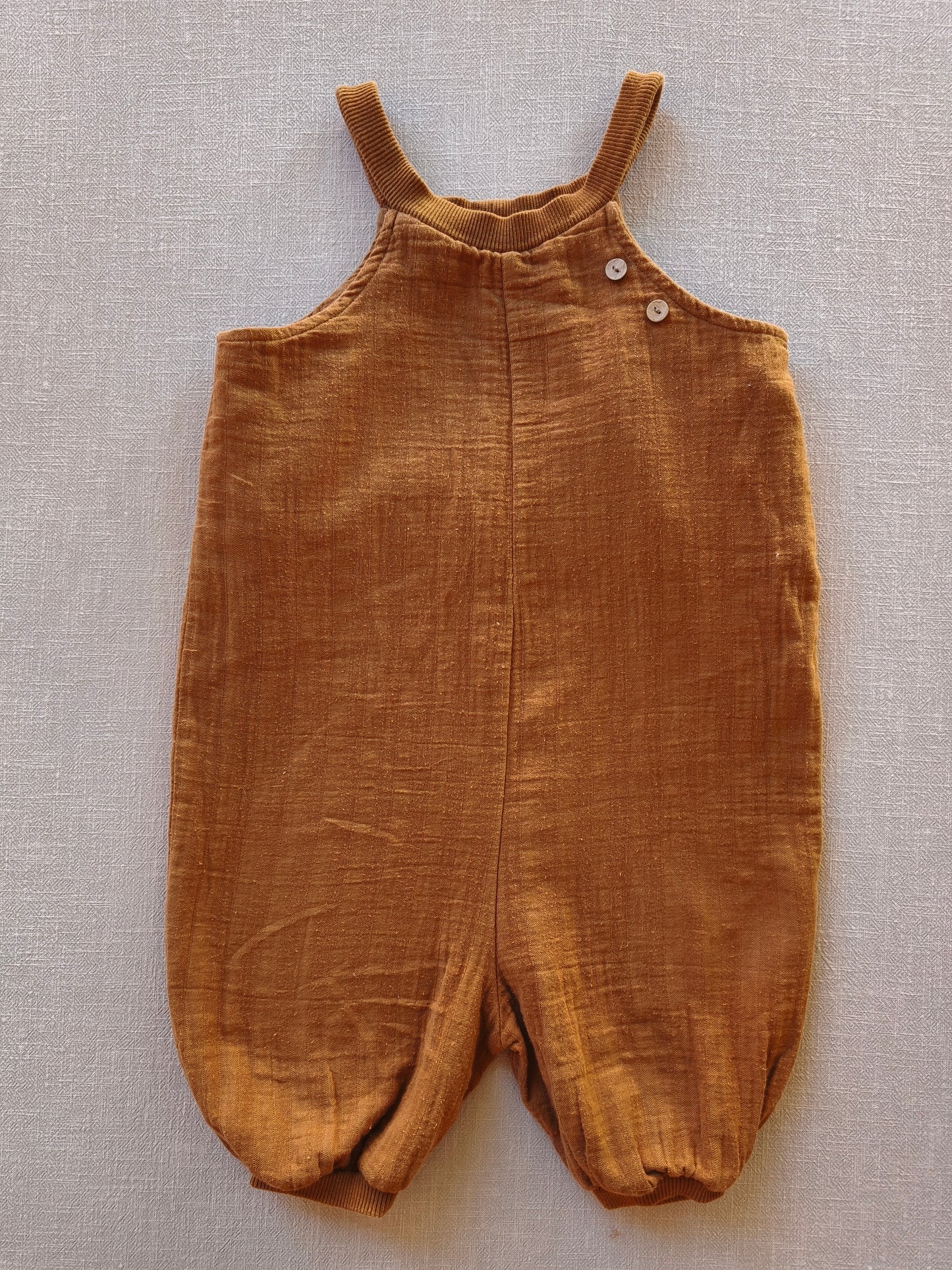 Kurze Schlupflatzhose Musselin Sahara Gr 3Y