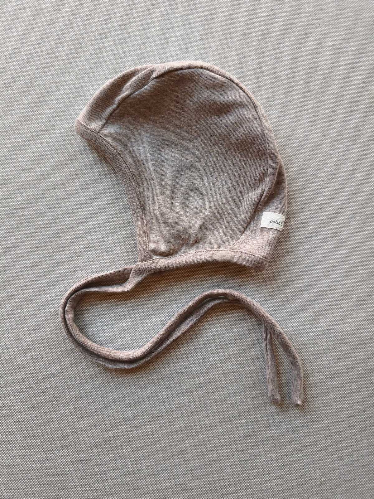 Babyhäubchen Feinstrick Hafer Gr 2-4Y