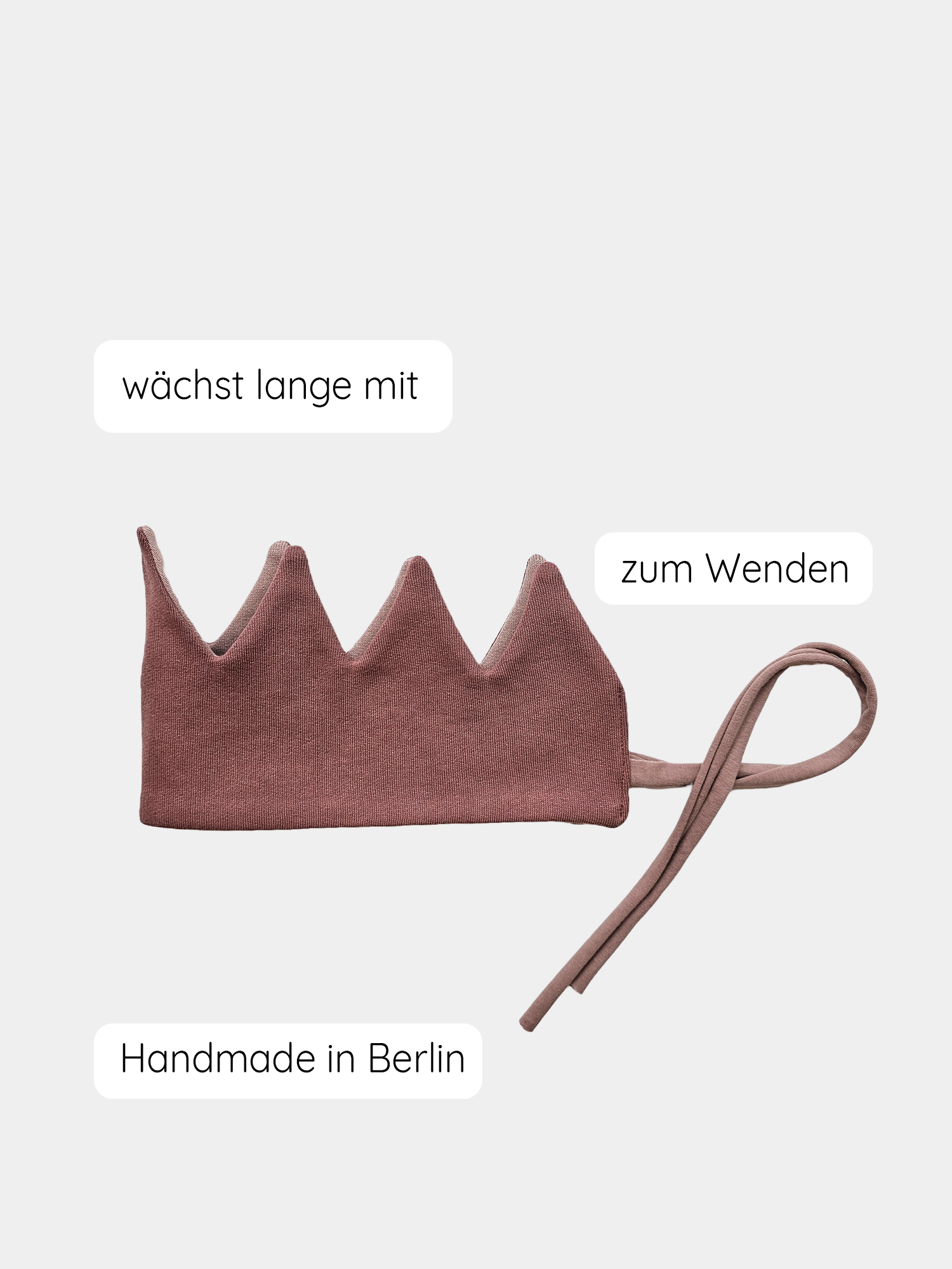 Geburtstagskrone Bio-Sweat - RoséZimt, handgenäht aus Bio-Stoff, wendbar mit Bindebändern; ideal für Geburtstage und Verkleidungen. Nachhaltiges Design für jedes Kind. Geburtstagskrone ist perfekte Geschenkidee für 1 Geburtstag