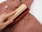 Tipps zum Reinigen von Kleidung aus Wolle: Handwäsche und Pflegehinweise für Wollwalk und Wollkleidung.