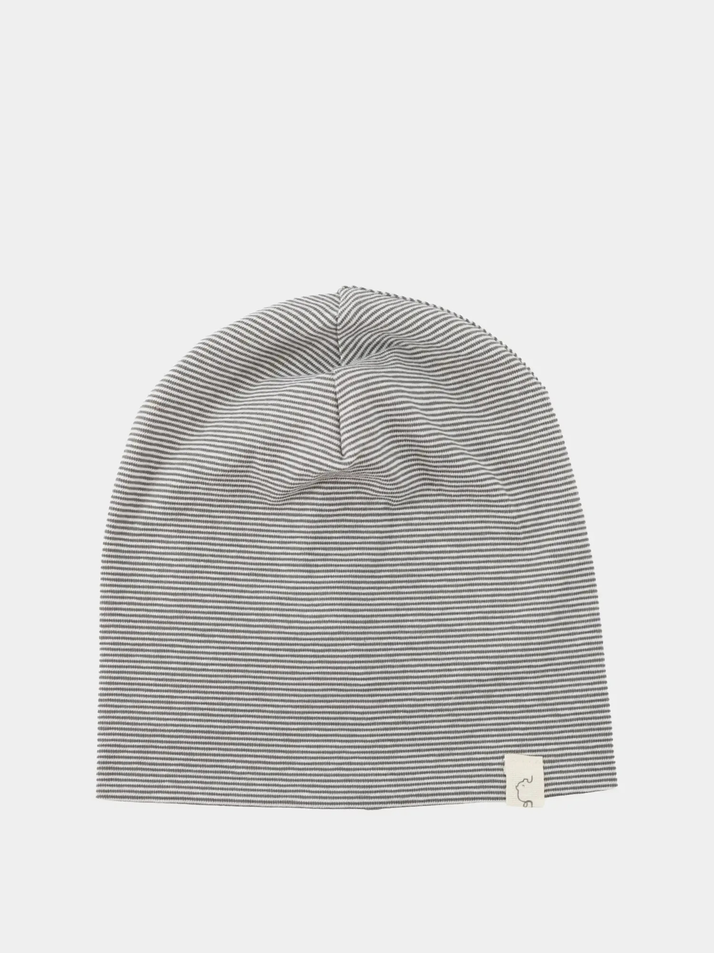 Beanie Bio-Baumwolle - Ringel Maus: Weiche, nahtlose Mütze mit schmalen, grauen Streifen, flacher Passform. Kleines Logo-Tag am Rand, perfekt für empfindliche Haut und unter Helmen geeignet.