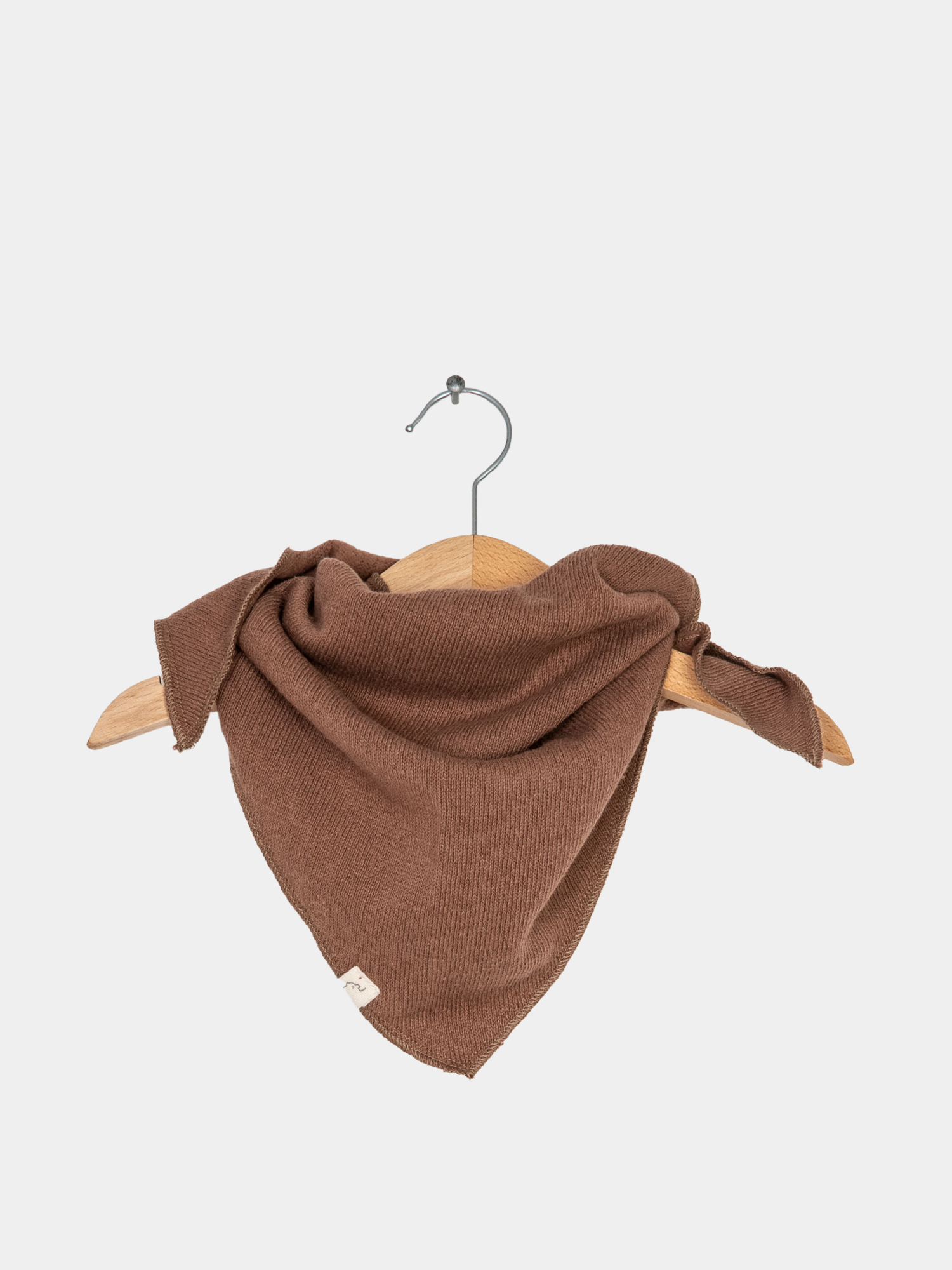Knitted triangular scarf - Nougat