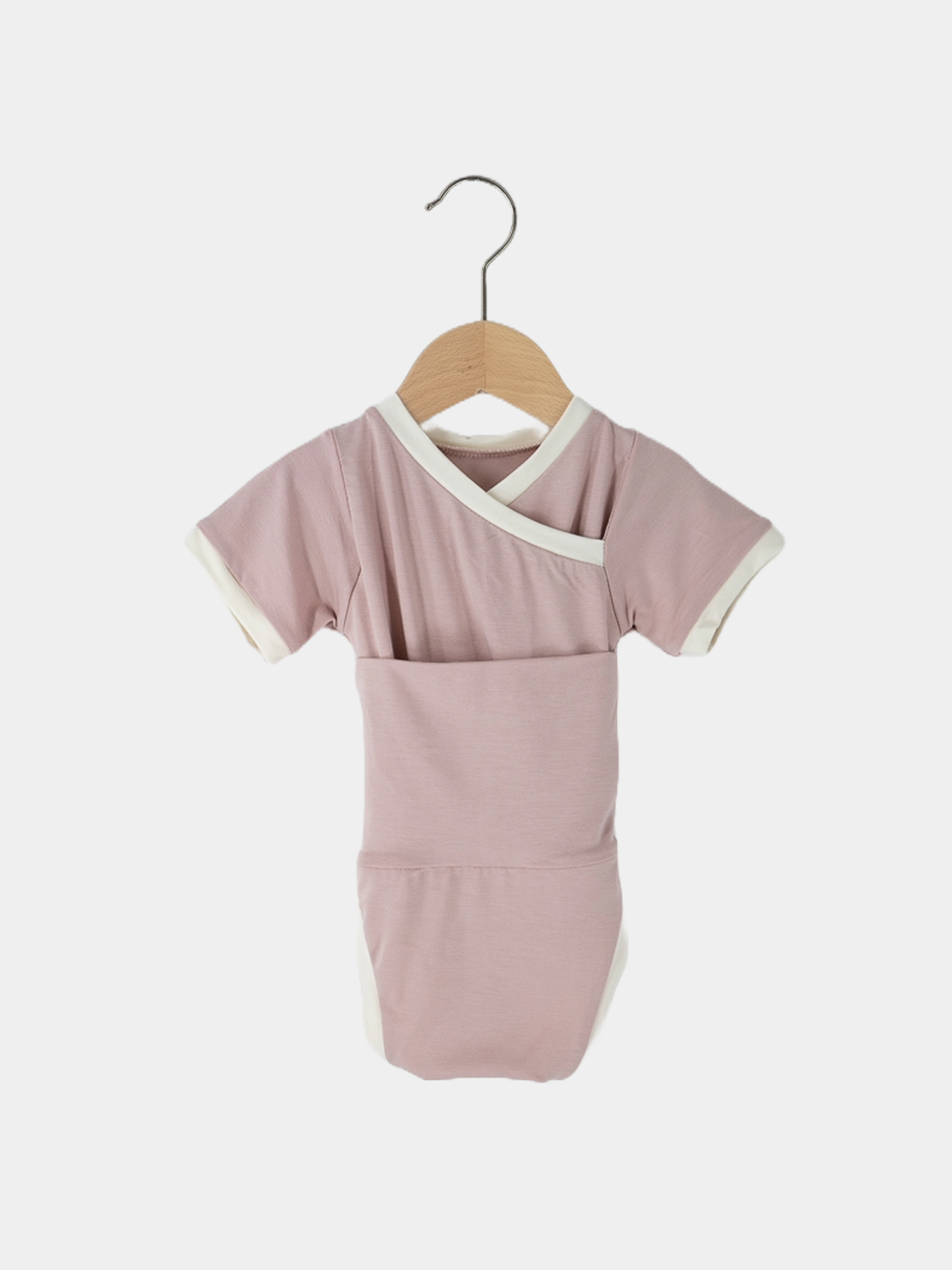 Kurzarm Loopbody Bambusviskose - Rosa: Weicher, elastischer Babybody ohne Knöpfe, mit kurzem Arm und innovativem Loop-Design, der den Bauch sanft umgibt, ideal für warme Sommertage.