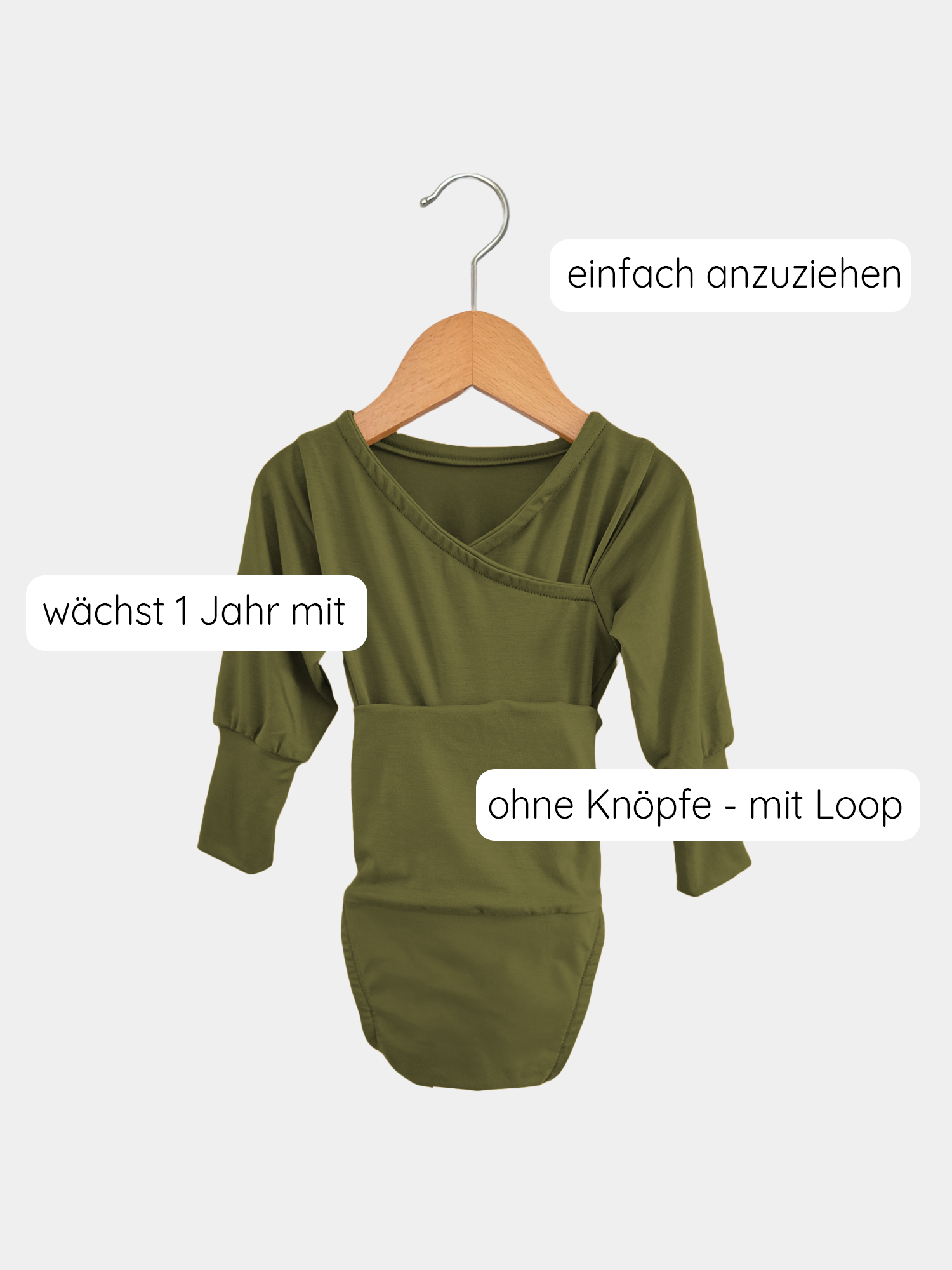 Loopbody Bambusviskose - Oliv: Grüner Babybody ohne Knöpfe auf einer Schaukel, aus weichem, atmungsaktivem Bambusstoff, ideal zum einfachen Wickeln und für hohen Tragekomfort, ausgezeichnetes Design.  Erstausstattung Baby und Baby Geschenk zur Geburt.