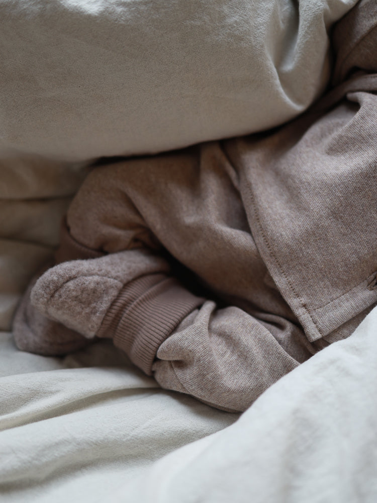 petit cochon Babyknicker aus weichem, meliertem Feinstrick-Jersey in Beige mit elastischen Bündchen