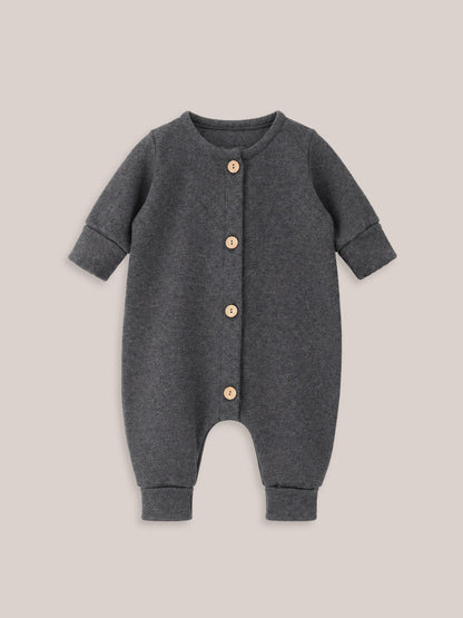 petit cochon Mini Overall aus dunkelgrauem meliertem Feinstrick-Jersey mit Holzknöpfen für Babys