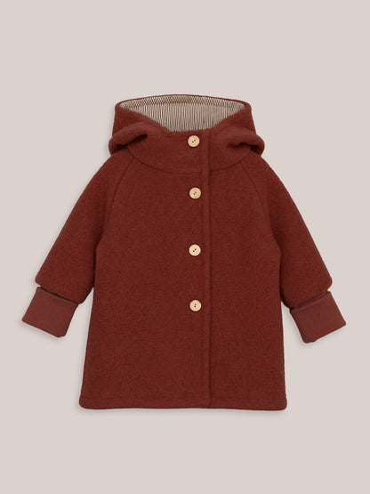 petit cochon Wichteljacke aus rostbraunem Wollwalk mit Bio-Jersey-Futter, Kapuze und Holzknöpfen für Kinder