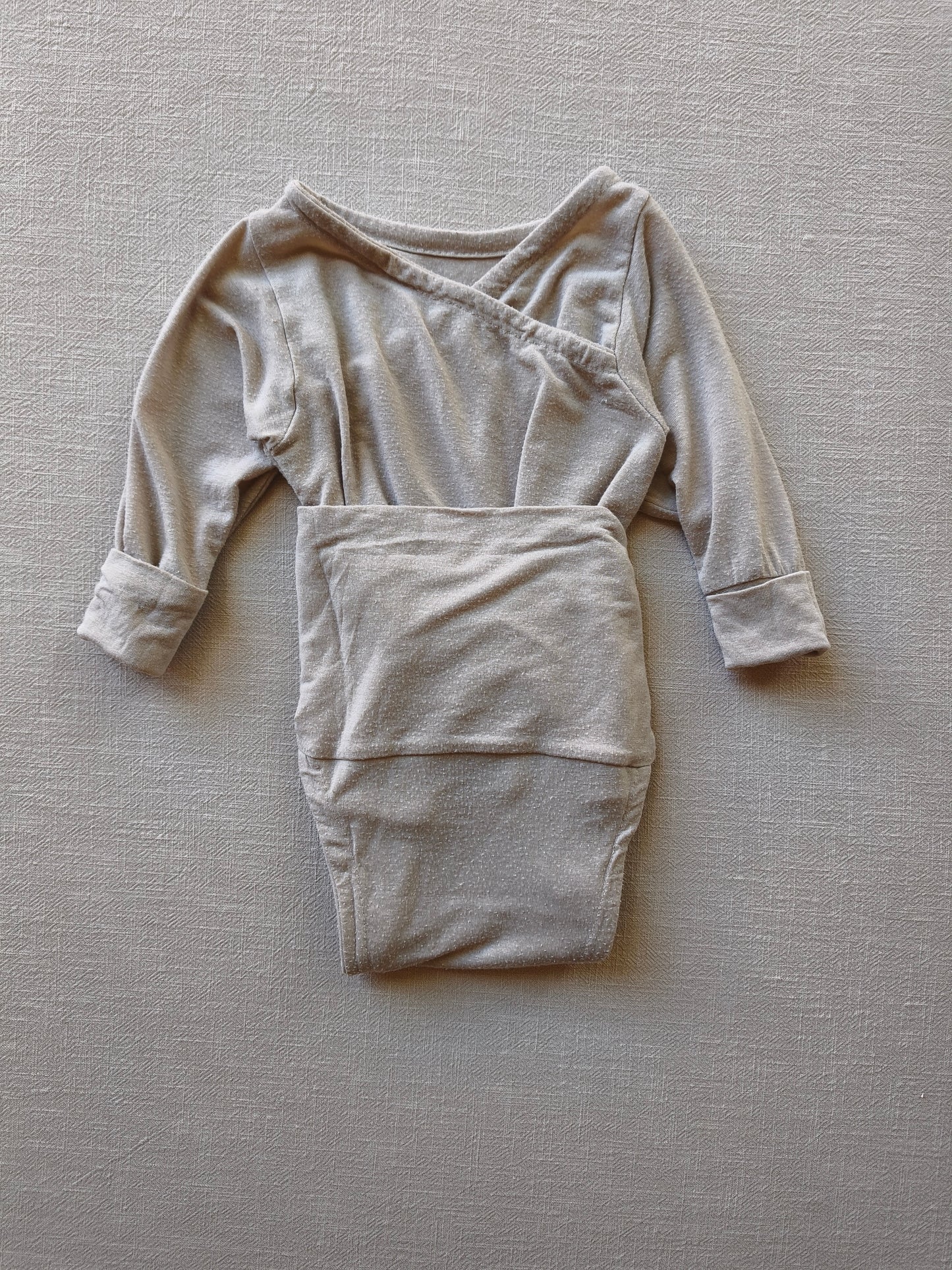 Loopbody cashmere blend sand, size 6M