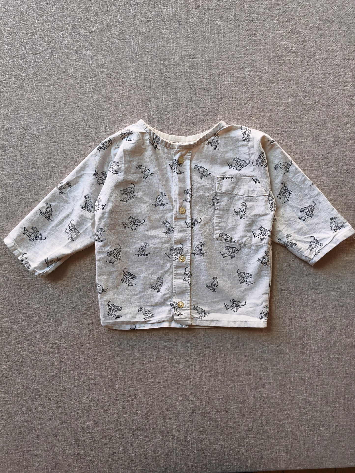 Upcycling Hemd Tiger Gr 3Y