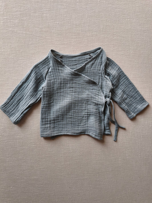 Wickeloberteil Musselin Himmelblau Gr 1Y