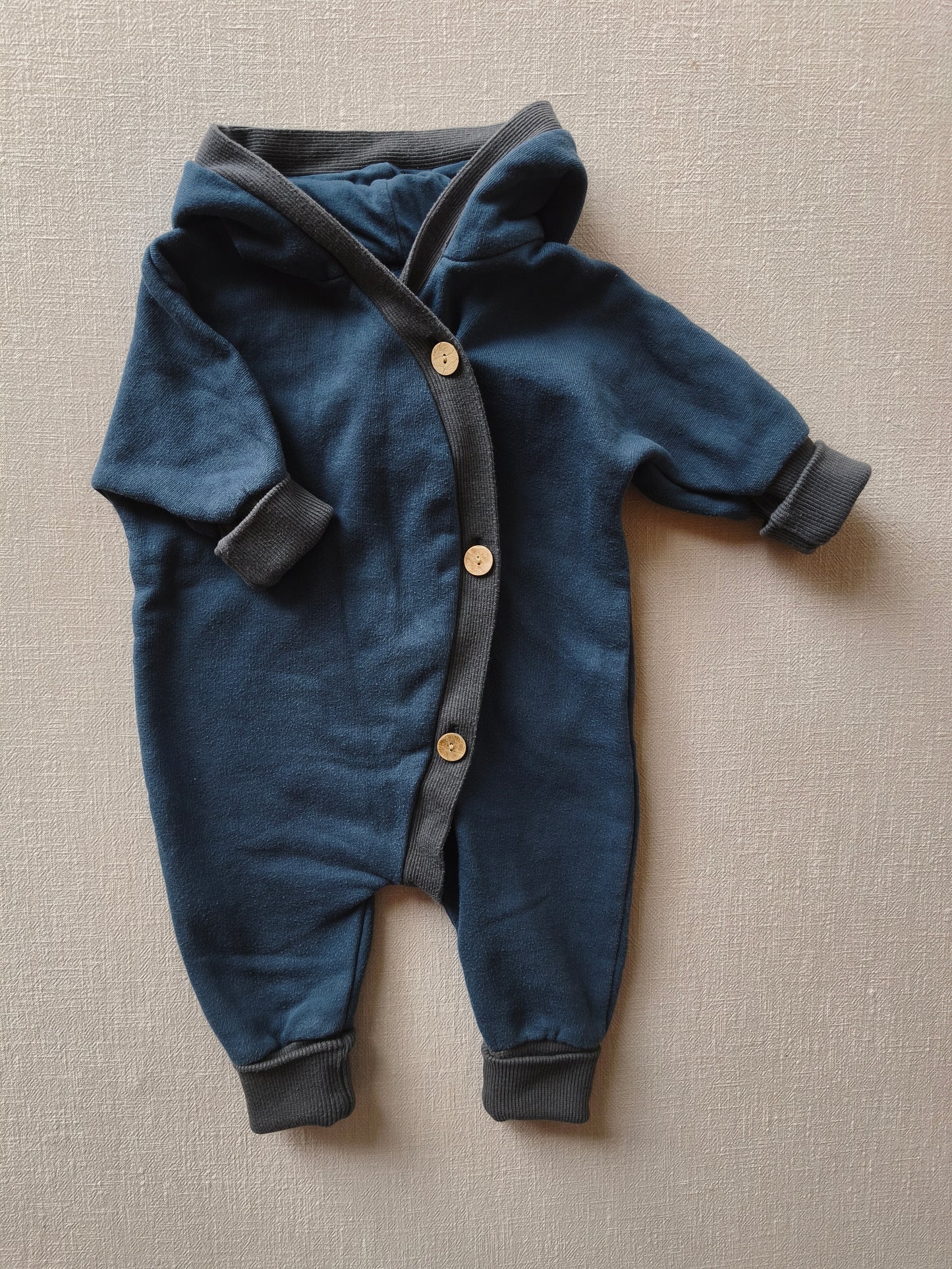 Kuschelanzug Bio Sweat Blaubeere Gr 3M