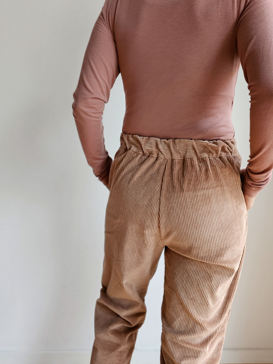 Pleated trousers wide corduroy - wheat