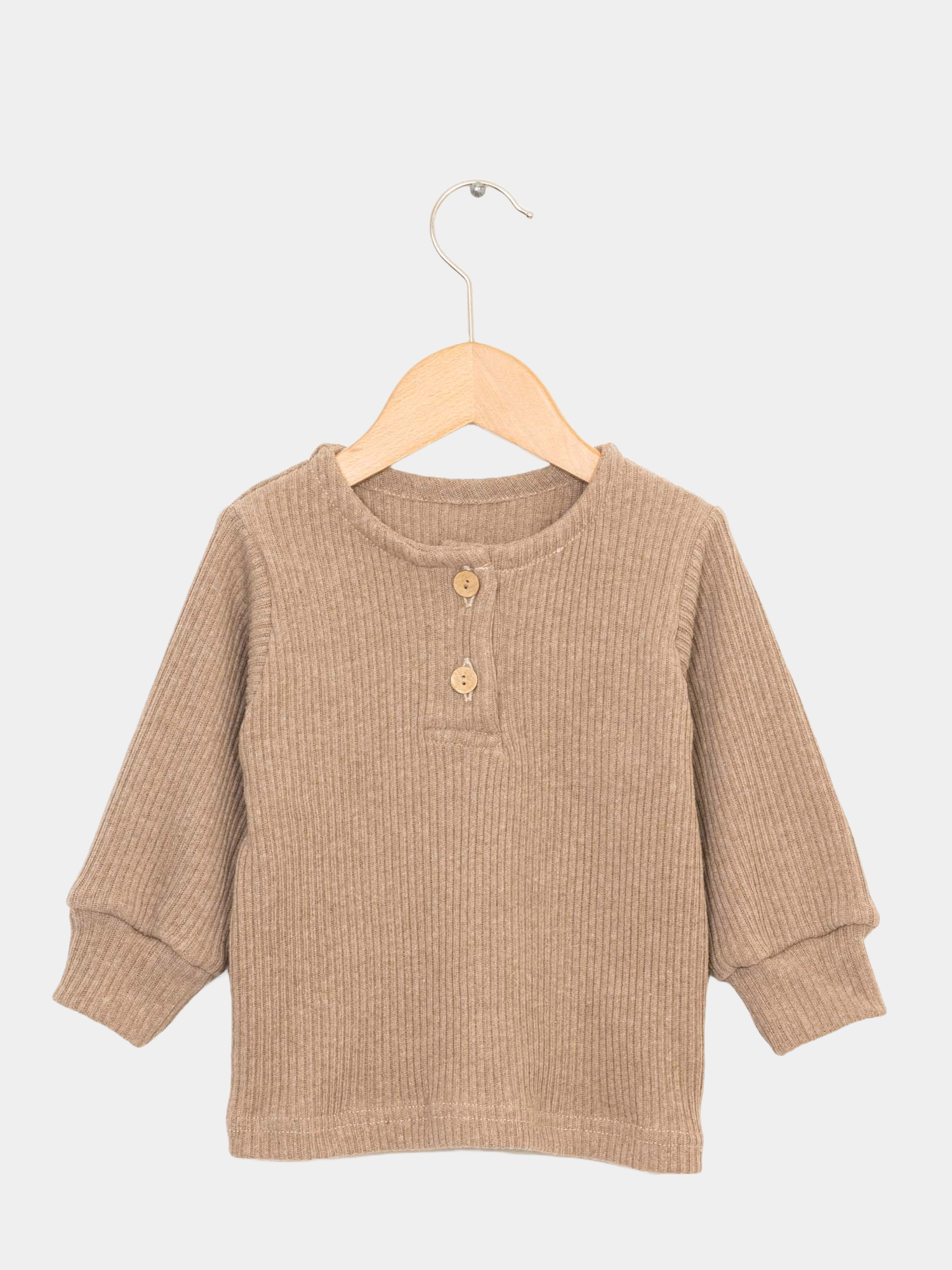 Hemdchen Rippstrick - Hafer auf Bügel, zeigt enge Passform und Rippstruktur, ideal für das ganze Jahr aus recycelter Baumwolle, unisex Design.